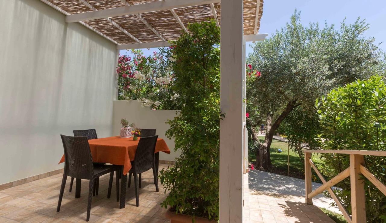 Dimora Tenuta Solentino Torre San Giovanni Exterior foto